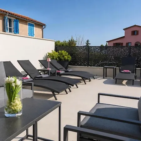 Villa9eleven
